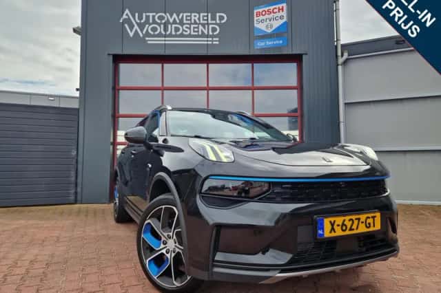 Lynk & Co 01 (2023) thumbnail 1