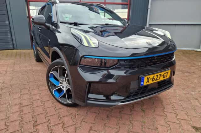 Lynk & Co 01 (2023) thumbnail 2