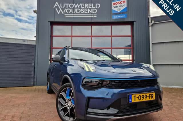 Lynk & Co 01 (2023) thumbnail 1