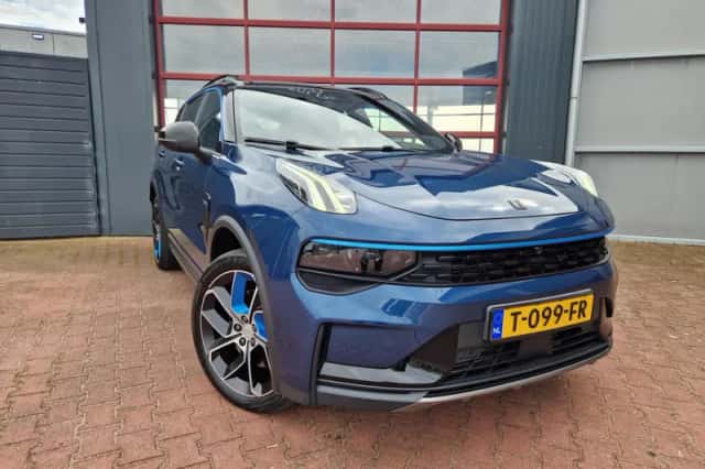 Lynk & Co 01 (2023) thumbnail 2