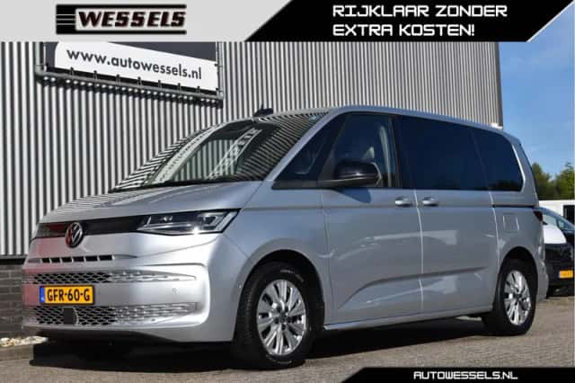 Volkswagen Multivan (2022) thumbnail 1