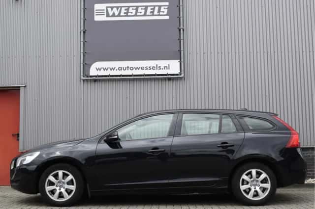 Volvo V60 (2011) thumbnail 6