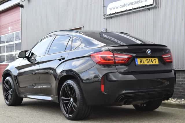 BMW X6 (2018) thumbnail 2