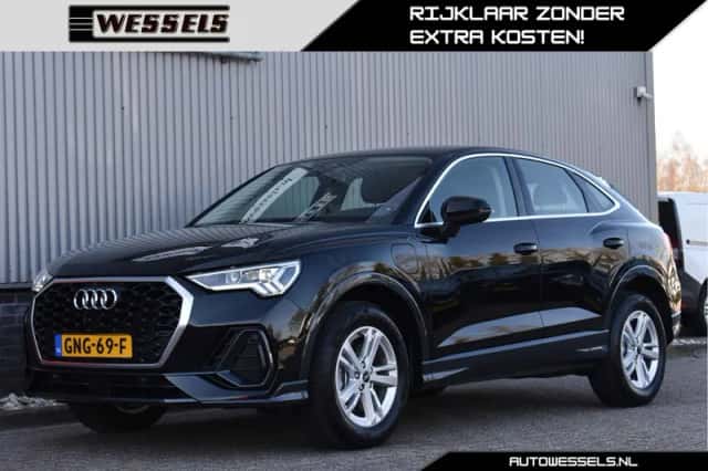 Audi Q3 Sportback (2021) thumbnail 1