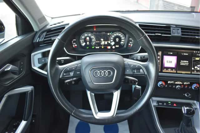 Audi Q3 Sportback (2021) thumbnail 4