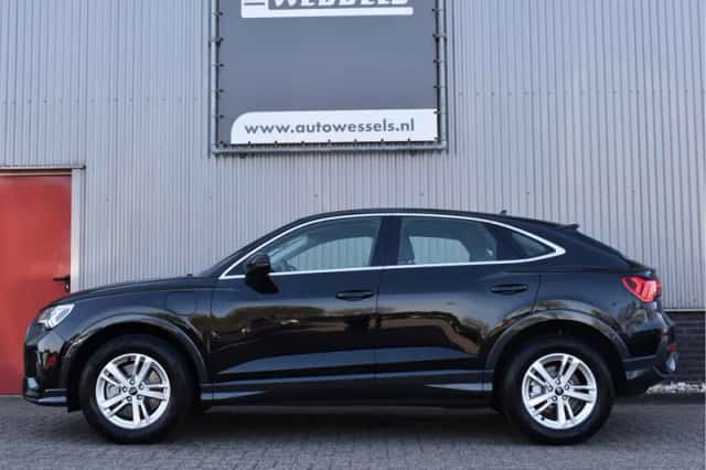 Audi Q3 Sportback (2021) thumbnail 5