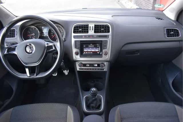 Volkswagen Polo (2014) thumbnail 3