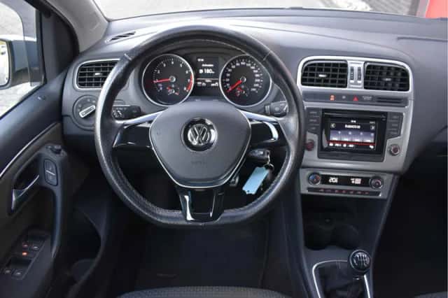 Volkswagen Polo (2014) thumbnail 4