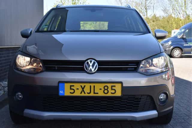 Volkswagen Polo (2014) thumbnail 6