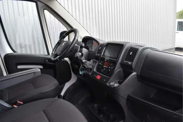 Opel Movano (2024) thumbnail 3
