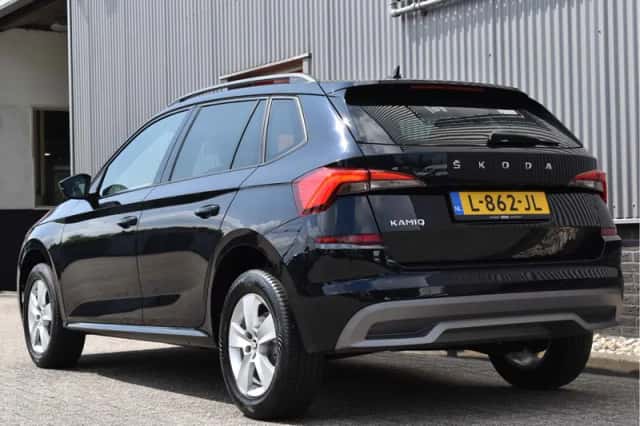 Škoda Kamiq (2021) thumbnail 2