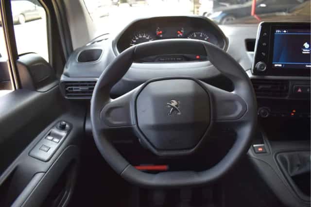 Peugeot Partner (2021) thumbnail 4