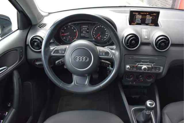 Audi A1 (2018) thumbnail 4