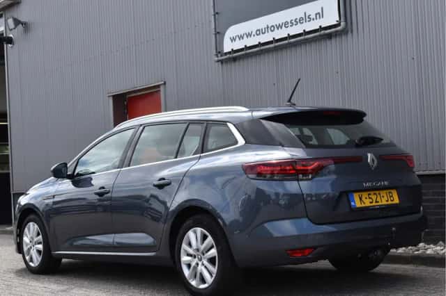 Renault Mégane (2021) thumbnail 2