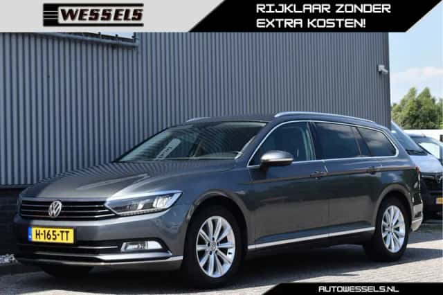 Volkswagen Passat (2016) thumbnail 1