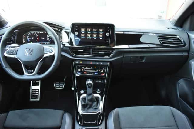 Volkswagen T-Roc (2025) thumbnail 3