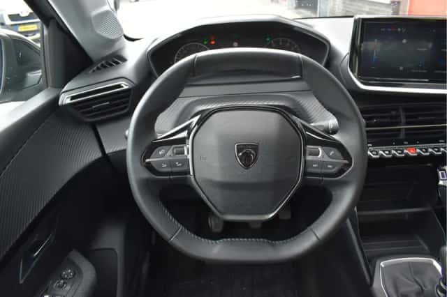 Peugeot 208 (2025) thumbnail 4