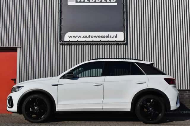Volkswagen T-Roc (2025) thumbnail 5