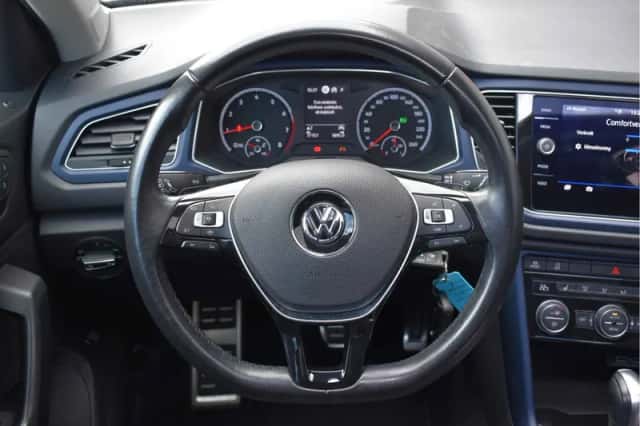 Volkswagen T-Roc (2020) thumbnail 4