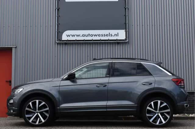 Volkswagen T-Roc (2020) thumbnail 5