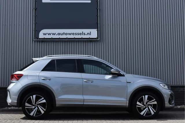 Volkswagen T-Roc (2024) thumbnail 6