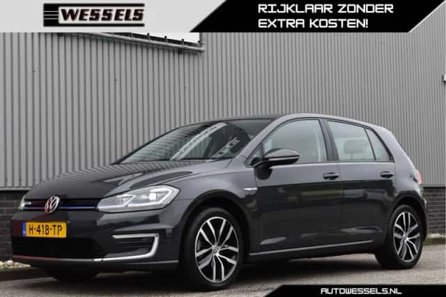 Volkswagen e-Golf (2020) thumbnail 1