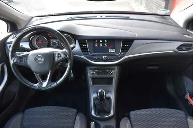 Opel Astra (2020) thumbnail 3