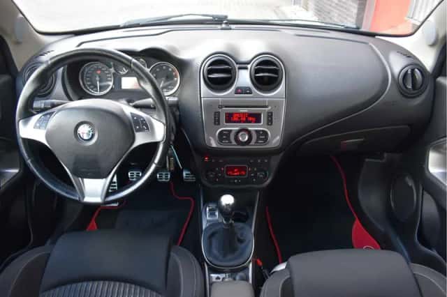 Alfa Romeo MiTo (2008) thumbnail 3