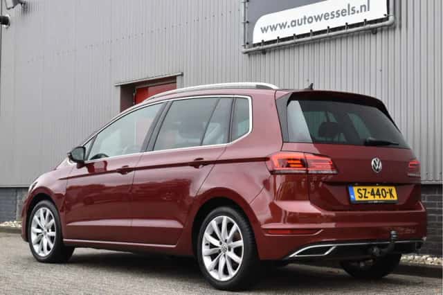 Volkswagen Golf Sportsvan (2018) thumbnail 2