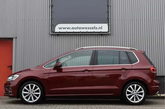 Volkswagen Golf Sportsvan (2018) thumbnail 5
