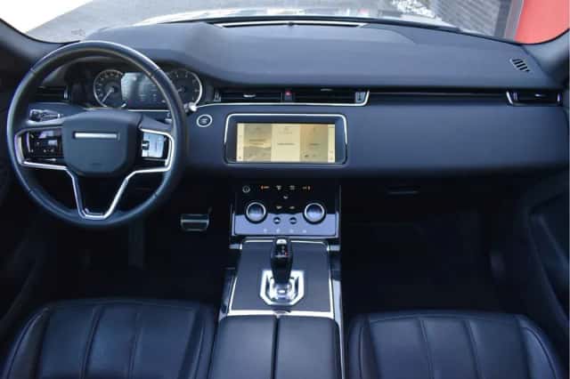 Land Rover Range Rover Evoque (2022) thumbnail 3