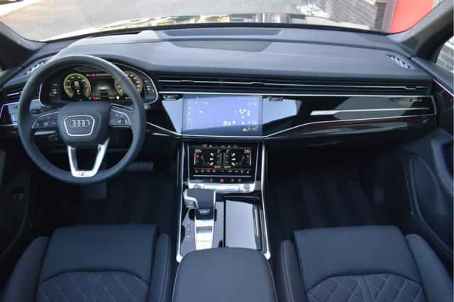 Audi Q7 (2026) thumbnail 3