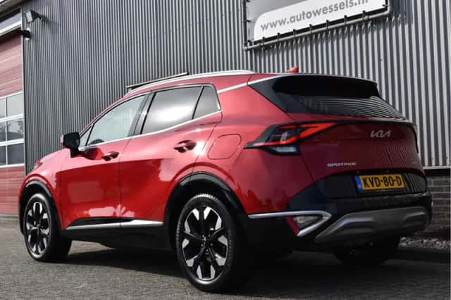 Kia Sportage (2022) thumbnail 2