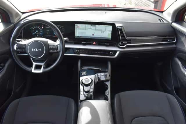 Kia Sportage (2022) thumbnail 3