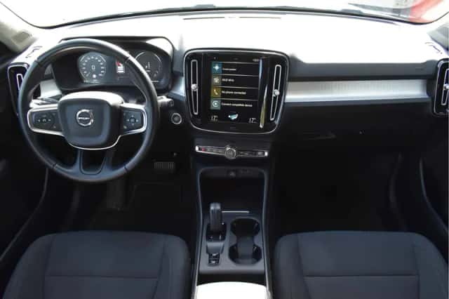 Volvo XC40 (2021) thumbnail 3