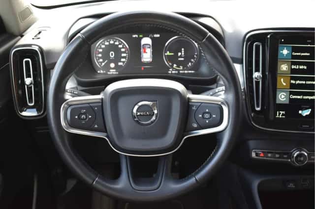 Volvo XC40 (2021) thumbnail 4