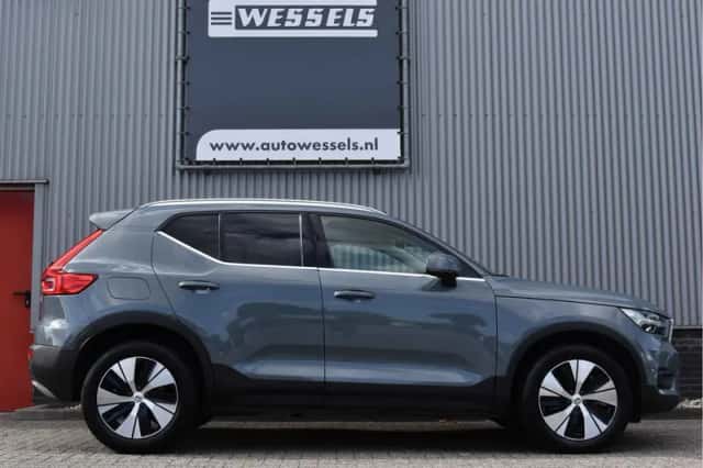 Volvo XC40 (2021) thumbnail 6