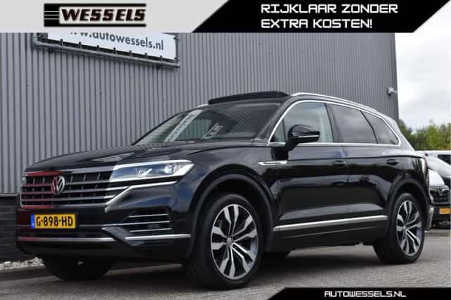 Volkswagen Touareg (2019) thumbnail 1