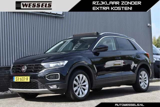 Volkswagen T-Roc (2018) thumbnail 1