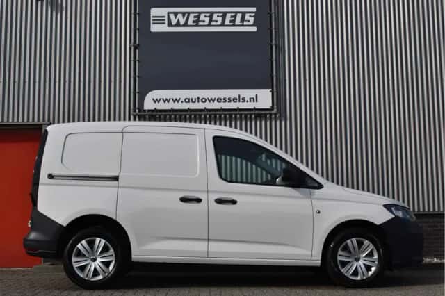 Volkswagen Caddy (2024) thumbnail 6