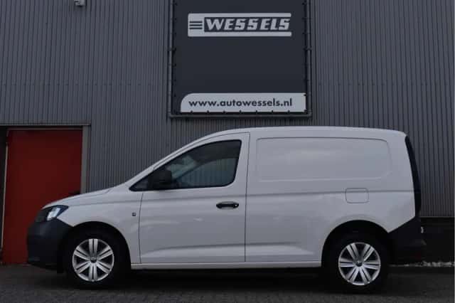 Volkswagen Caddy (2021) thumbnail 4