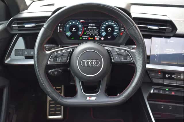Audi A3 (2021) thumbnail 4