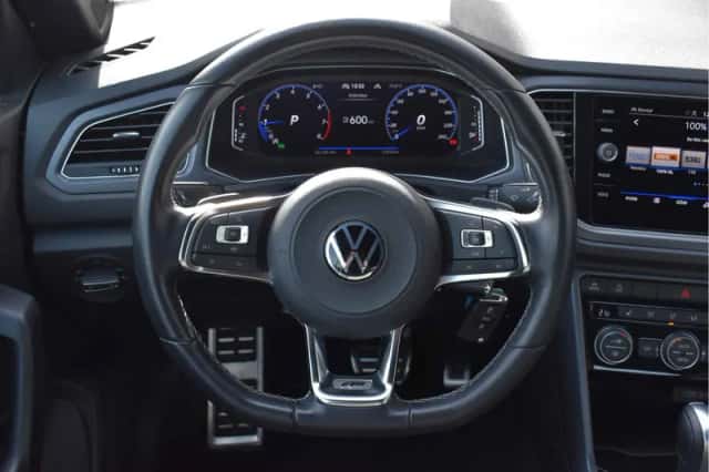 Volkswagen T-Roc (2021) thumbnail 4