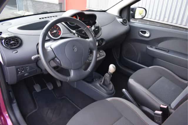 Renault Twingo (2012) thumbnail 3