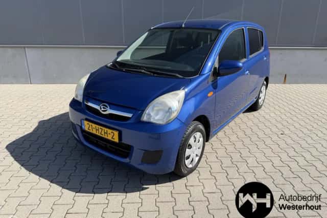 Daihatsu Cuore (2009) thumbnail 2