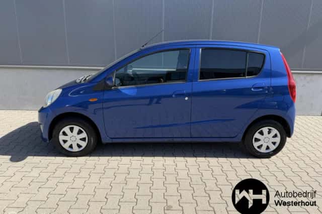 Daihatsu Cuore (2009) thumbnail 5