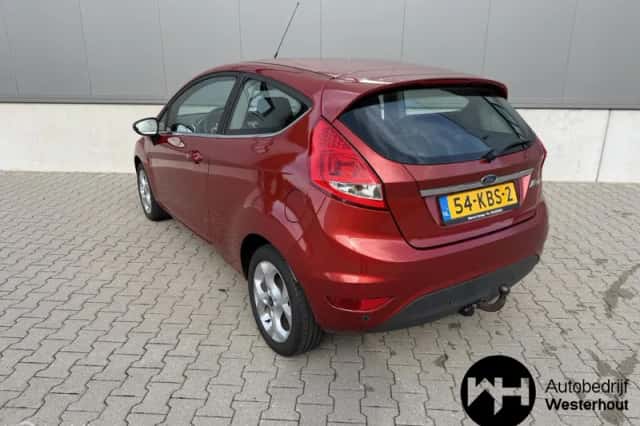 Ford Fiesta (2009) thumbnail 3