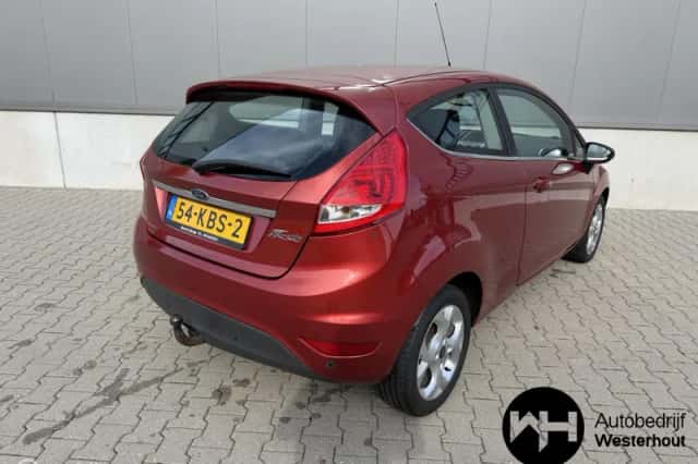 Ford Fiesta (2009) thumbnail 4
