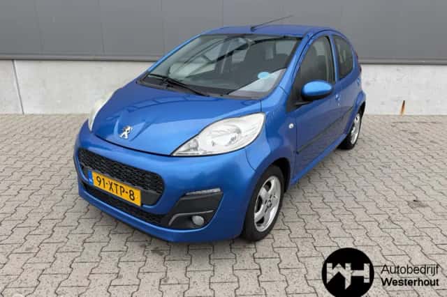 Peugeot 107 (2012) thumbnail 2