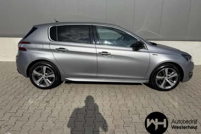 Peugeot 308 (2017) thumbnail 6
